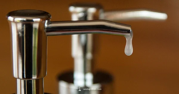 Toilet Blockage Cleaner Guide - Unclog Drain