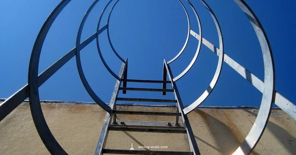 Gutter Downspout Cleaning - Unclog Drain